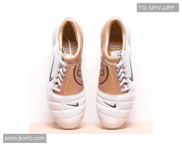 球星足球鞋配置解析如何选鞋助力球场表现提升